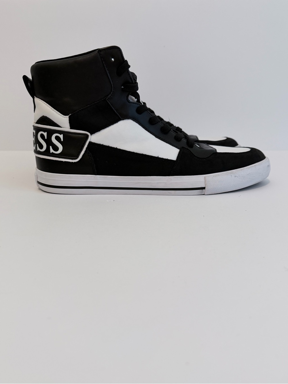 Guess GMPASQ Black & White High Top Sneakers Men’s Size 10.5